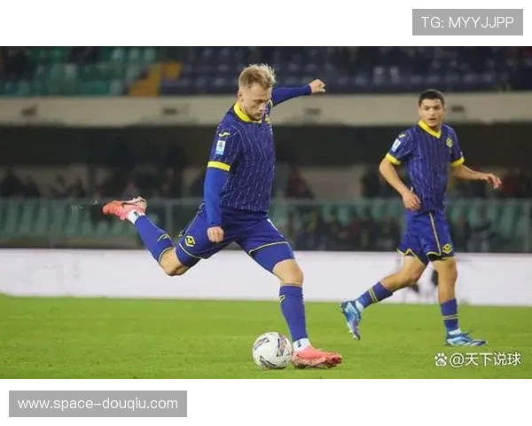 佛罗伦萨客场防守漏洞明显,场均失球偏多 佛罗伦萨客场防守漏洞明显,场均失球偏多